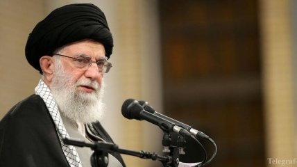 СМИ: Верховный лидер Ирана "заставил" Тегеран признаться в сбитии самолета МАУ
