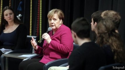 "Неоднократно приводили нас к катастрофе": Меркель выступила против националистов