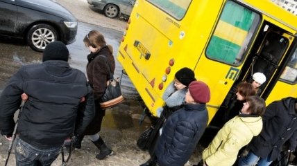Водители маршруток в Николаеве спровоцировали транспортный коллапс