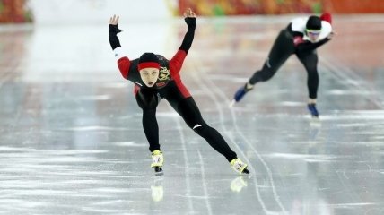 Олимпиада в Сочи. Китайская конькобежка забрала "золото" у голландок