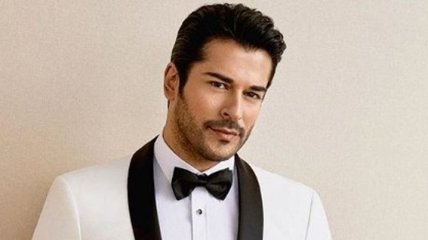 Популярный турецкий актер впервые стал отцом