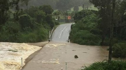 Австралию затопило крупнейшее за 60 лет наводнение (фото, видео)