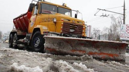 У деяких регіонах рф на дороги вивели снігоприбиральну техніку