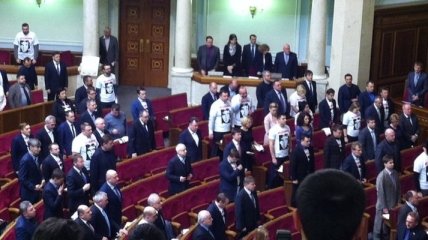 Рада призвала Савченко прекратить голодовку