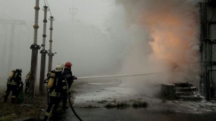Нет дыма без огня: На Дарнице горела трансформаторная подстанция (Фото)