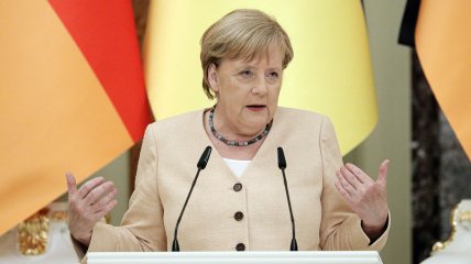 Від політиків Люксембургу Меркель отримала прізвисько "машина компромісів"