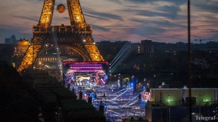 В Париже состоялся концерт накануне открытия Евро-2016