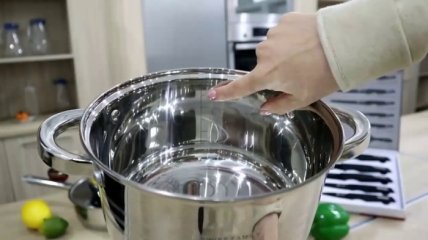 Чем отчистить посуду из нержавеющей стали