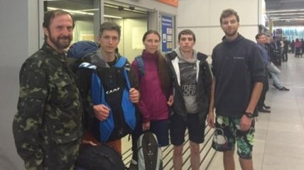 Пятеро украинцев прибыли из Непала в Варшаву