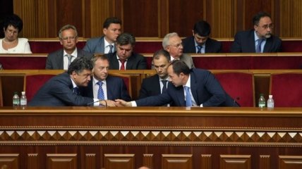 Тигипко и Порошенко не зарегистрированы народными депутатами