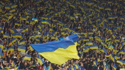 "Слава Украине" и "Героям слава" стали официальными лозунгами сборной по футболу