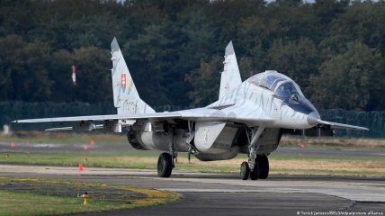 Бойові літаки не включатимуть у військову допомогу Україні