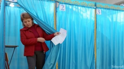 Партия Назарбаева побеждает на выборах в Казахстане