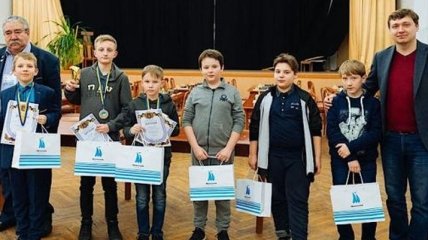 Школьник из Харькова выиграл три золотые медали чемпионата Украины по шахматам