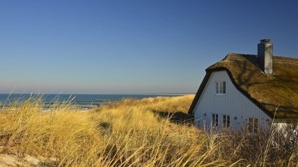 На березі океану побудують будинок в дюнах (Фото)