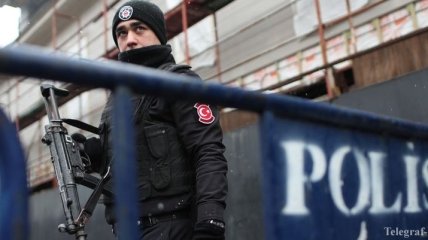 По подозрению в теракте в Стамбуле задержаны восемь человек