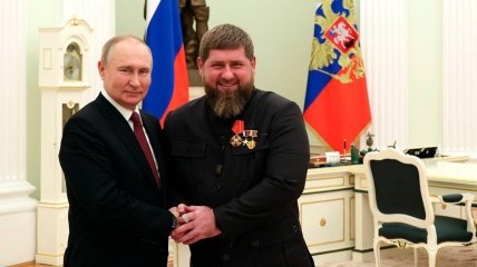 "Вези медалі, у нас скінчилися": кадиров запросив путіна в Чечню, в мережі сміються