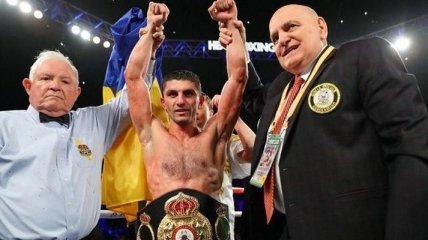Далакян нокаутировал Сиричая Тайена в Киеве и защитил чемпионский титул WBA
