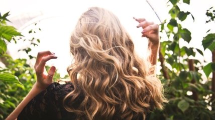 Почему волосы сильно выпадают: Марина Боржемская назвала самые распространенные причины
