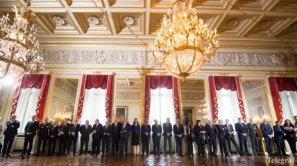 В Брюсселе в королевском дворце прошла церемония в память жертв терактов