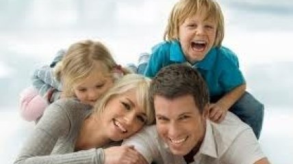 Семья с двумя детьми не спасет страну