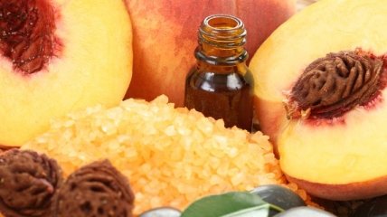 Персиковое масло поможет убрать морщины