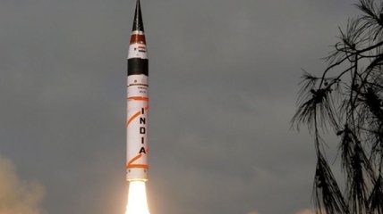 В Индии испытали МБР "Агни-5", способную нести ядерный боезаряд