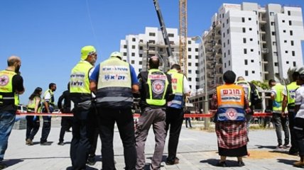 Четыре строителя погибло от падения подъемного крана в Израиле
