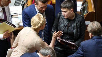 на фото Юлія Тимошенко та Надія Савченко