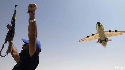 В Ливии совершено нападение на пассажирский самолет