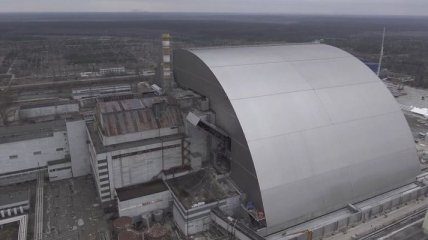 Стало известно, что четвертый реактор ЧАЭС полностью закрыли куполом