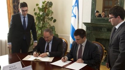 Климкин обсудил с главой МИД Израиля ситуацию на востоке Украины