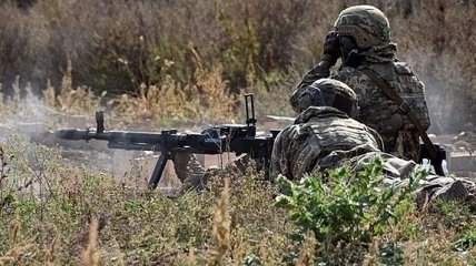 Боевики обстреляли силы ООС под Новомихайловкой, ранен военный