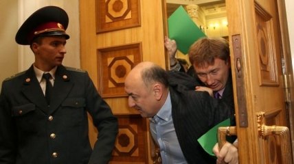 Андрей Табалов будет оставаться "внефракционным оппозиционером"