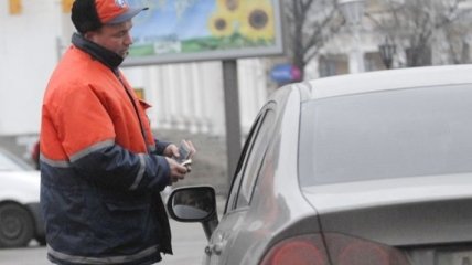 В Киеве парковщиков заменят на инспекторов-контролеров