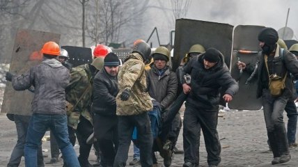 Минздрав: Во время столкновений в Украине погибло 95 митингующих