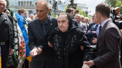У вдовы Дмитрия Гнатюка случился инсульт