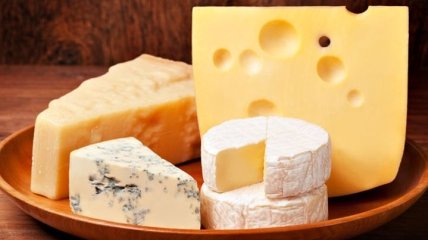 Диетологи рассказали, почему нельзя часто есть сыр