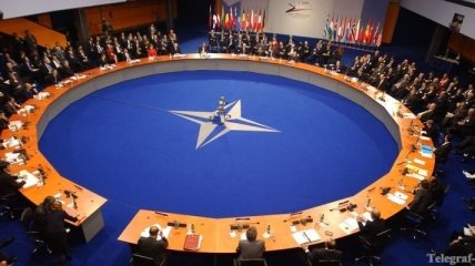 НАТО будет поддерживать реформы в Украине