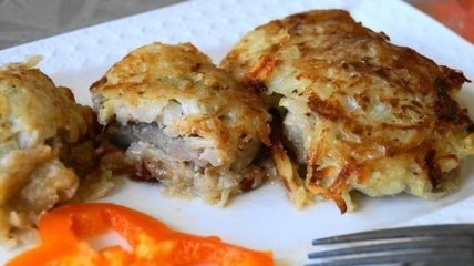 Рецепт дня: запеченное мясо в картофельной шубке