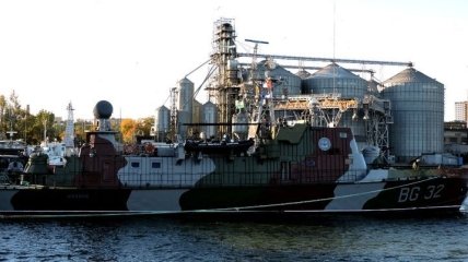 В Азовское море вернулся крупнейший украинский охранный корабль