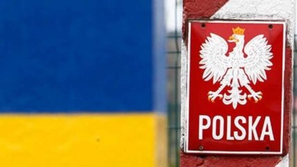 МИД Польши обеспокоен "антипольским инцидентом" в Украине