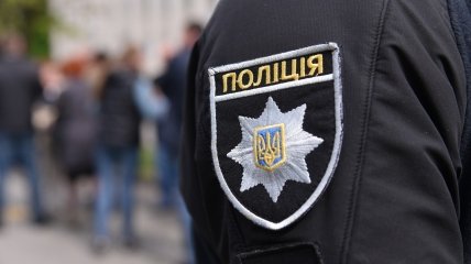 Прокотив співробітників ТЦК на капоті: в Одесі поліція шукає автомобіль порушника (фото, відео)