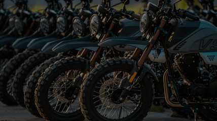 Мотоцикли — досить зручні для фронту, адже є досить маневруючим транспортом