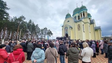 Скандал с избиением ребенка священником на Житомирщине: украинцы высказали свое мнение