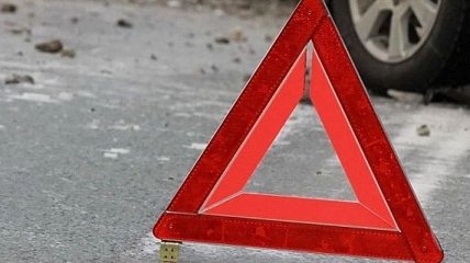 В Симферополе произошло ДТП: авто упало в подземный переход