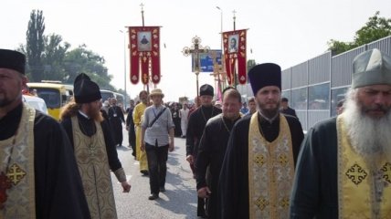 Участники крестного хода прибыли в Киев