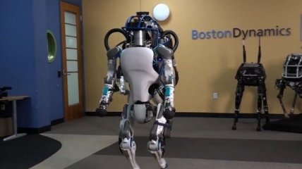 Boston Dynamics продемонстрировала новые возможности своих роботов