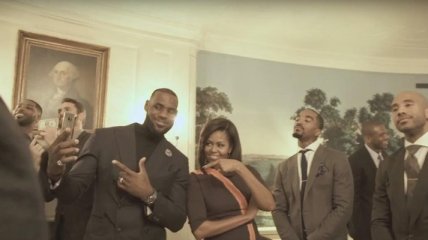 Чемпионы НБА и Мишель Обама устроили флешмоб Mannequin Challenge в Белом доме (Видео)