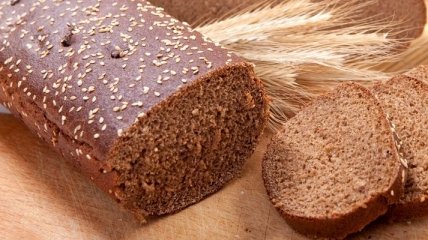 Черный хлеб: питание и укрепление волос